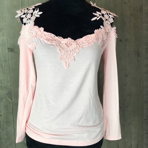 COLD SHOULDER LACE TOP - Picture 2 of 5